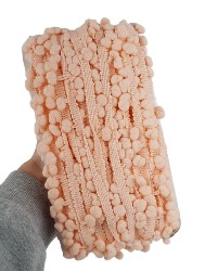 0147 POMPOM NYBC 20MM 25M. 100%PES