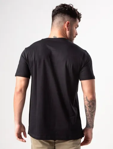 T SHIRT BÁSICA PRETA