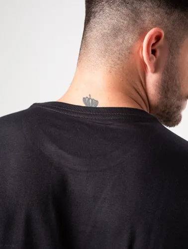 T SHIRT BÁSICA PRETA