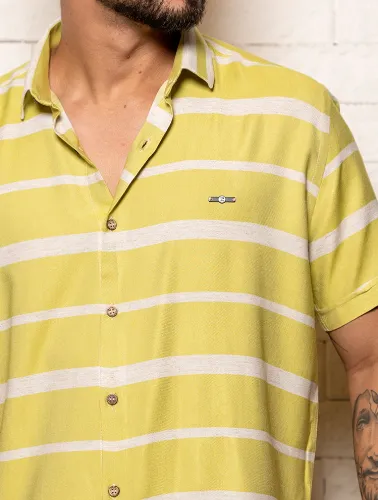 CAMISA MC LINHO BLEND LISTRAS - NATURAL C VERDE